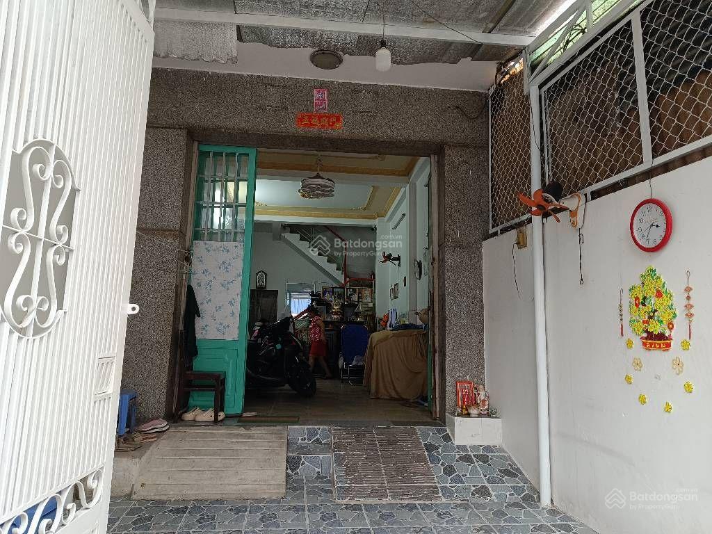 Nhà 4 tầng đường nguyễn văn luông,gần vòng xoay phú lâm.