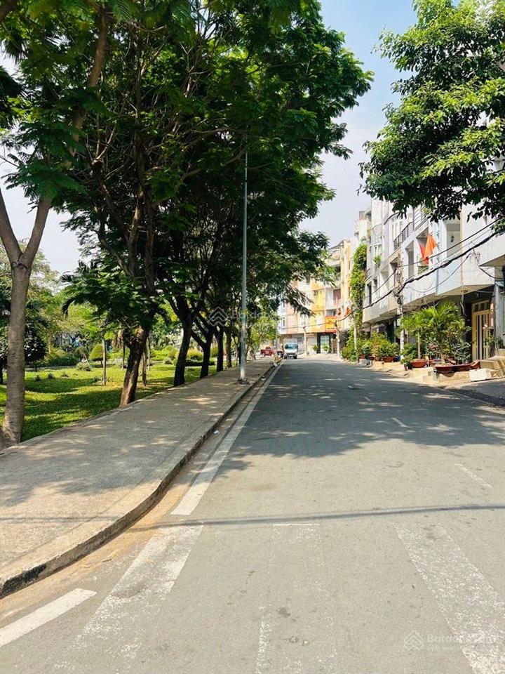 Bán nhà 3 tầng ,mặt tiền khu bình phú,gần trần văn kiểu,q6.