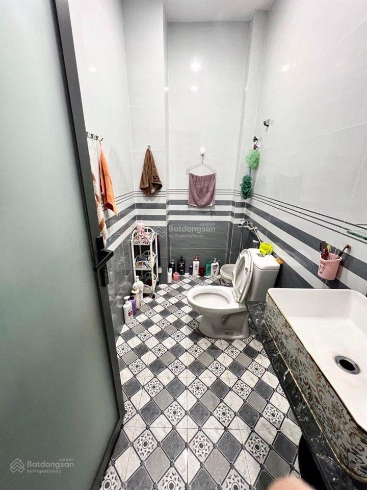 Nhà 4 tầng đẹp đường hậu giang  trung tâm quận 6