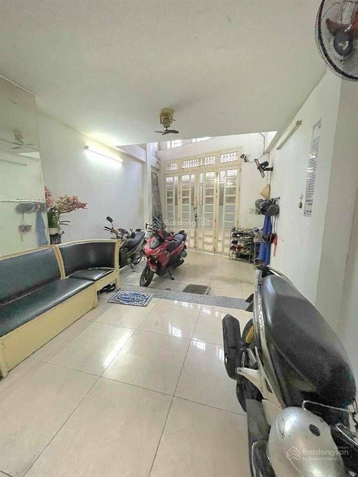 Mặt tiền cư xá phú lâm anhà 5 tầng đẹpkinh doanh tốtgần vòng xoay phú lâm.