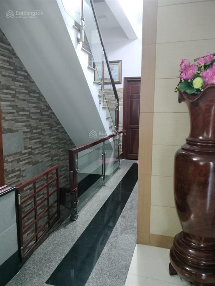 Nhà 4 tầngmăt tiền hẻm 8m kinh dương vươnggần vòng xoay phú lâm