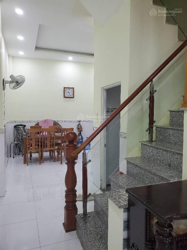 Tân hòa đông  q. 6  ngay chợ phú lâm  60m2  2 tầng  chỉ 4,3 tỷ
