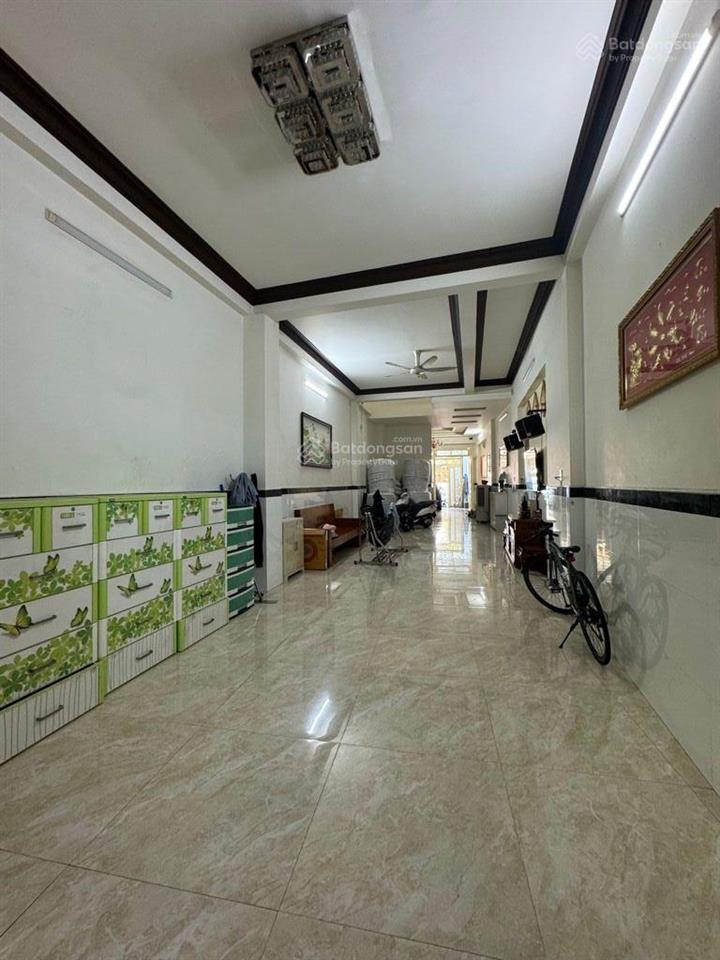 Bán nhà mặt tiền văn thân, đẹp 3 tầng, gần chợ bình tiên, minh phụng q6