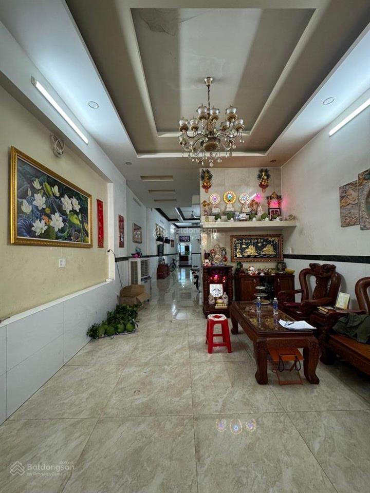 Bán nhà mặt tiền văn thân, đẹp 3 tầng, gần chợ bình tiên, minh phụng q6