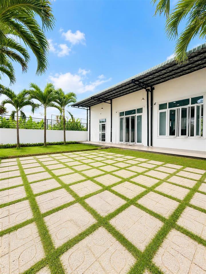 Biệt thự sân vườn 556m2 full thổ cư  mặt tiền nhị bình 7  ngang 14m hiếm có  chỉ 14,5 tỷ