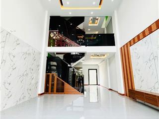 Bán nhà mới 3 tầng 100m2 hoàn công, ngang 5m, ô tô vào nhà, gần chợ gấu, giáp quận 12