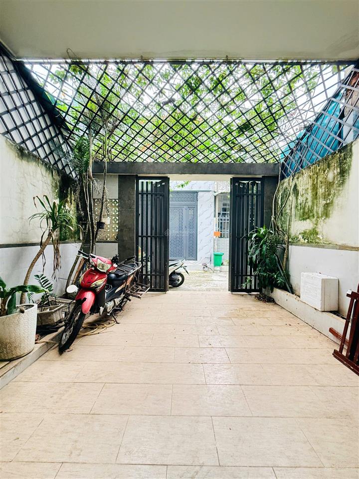 Tân thới hiệp 21, nhà 2 tầng 56m2, ngang gần 5m, hoàn công, hẻm ô tô, st mega market, chỉ 4,88 tỷ