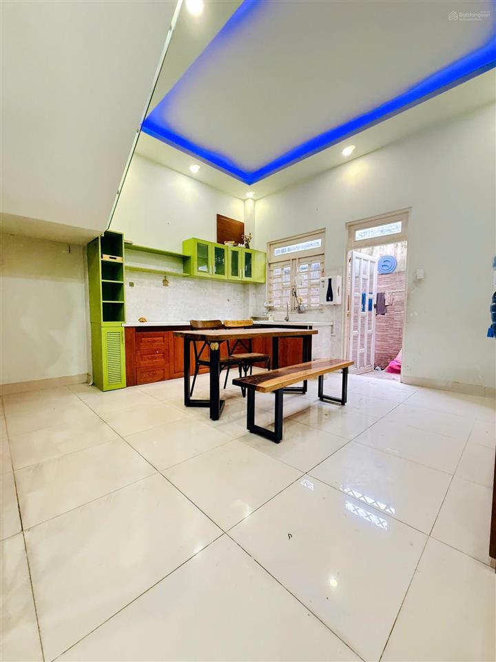 Tân thới hiệp 21, nhà 2 tầng 56m2, ngang gần 5m, hoàn công, hẻm ô tô, st mega market, chỉ 4,88 tỷ