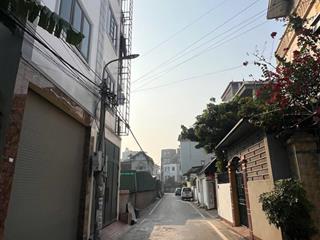 Bán nhà 5 tầng cạnh mỹ đình  ngõ thông  ô tô tránh