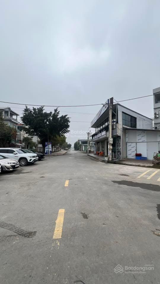 Chủ đất cần tiền bán lô đất ở trung tâm hành chính mới
