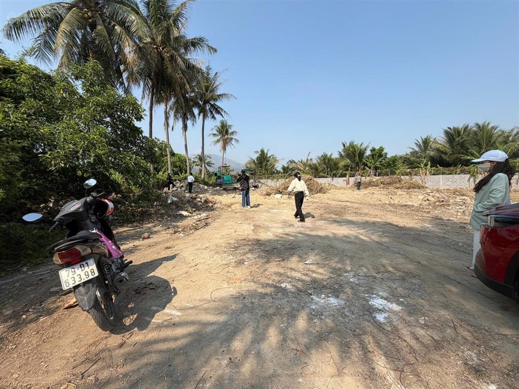Mở bán khu đất nền vĩnh thái  nam nha trang. chỉ 100tr khách hàng sở hữu ngay đất full thổ cư