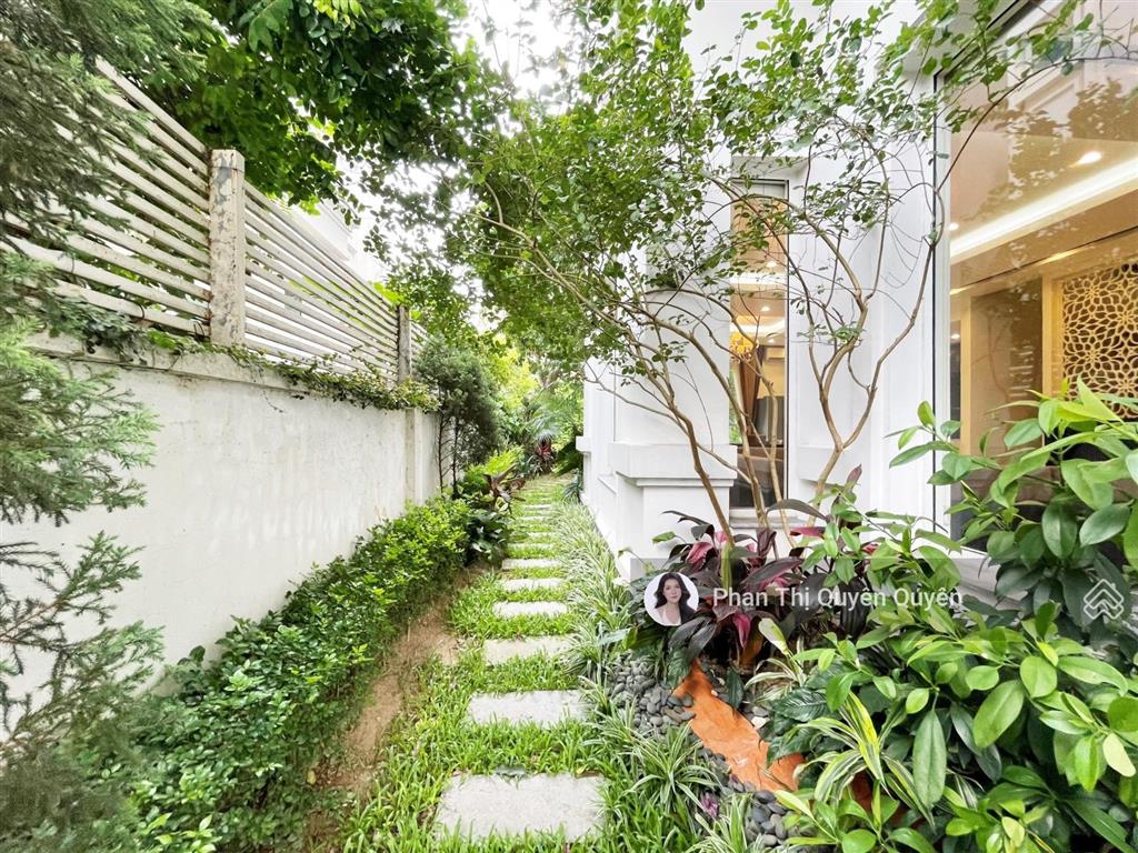 Xuất cảnh cần bán  biệt thự cao cấp khu compound nguyễn trọng tuyển, pn  8x20m  4 tầng  44,5 tỷ