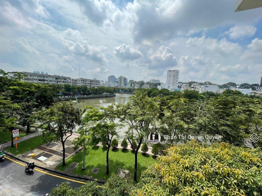 Sở hữu ngay biệt thự view sông đẳng cấp  mt trường sa  hoàng sa  11 x 17m  hầm 4 tầng  40 tỷ