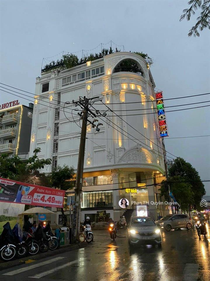 Ngộp 28 tỷ! bán toà nhà ngay phan văn trị, gò vấp  nh 12 x 28m  hầm 6tầng  hđ 220 triệu  52 tỷ