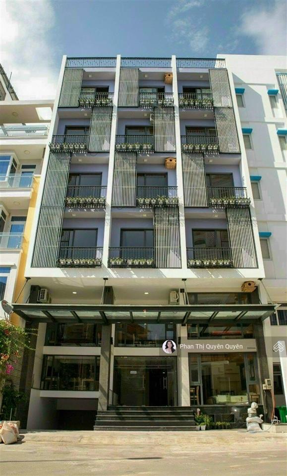 Toà building xô viết nghệ tĩnh, b.thạnh  7 tầng  10 x 25m  hđt 220 triệu  45 tỷ  ngay quận 1