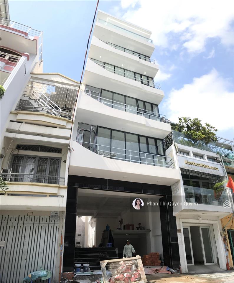 Bán gấp toà nhà ngay mặt tiên nguyễn đình chiểu, q.3  dt 6 x 23m  8tầng  hđ 180 triệu  42 tỷ