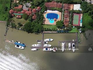 Biệt thự view sông  góc 2 mặt tiền nguyễn văn hưởng, quận 2  dt 9 x 15m  xd 5 tầng  59 tỷ