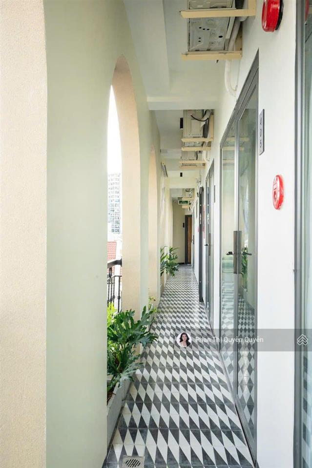 Bán khách sạn góc 2 mặt tiền ngay lũy bán bích, tp  7 x 28m  6 tầng + tm  hđt 160 triệu  37 tỷ