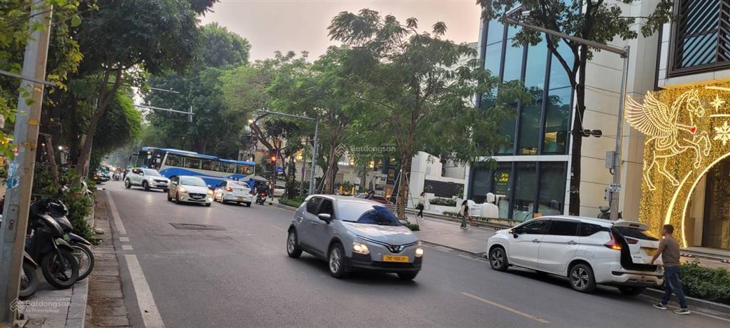 Siêu phẩm mặt phố quang trung hoàn kiếm dt 122m2 mt 6,7m giá 106 tỷ thương lượng
