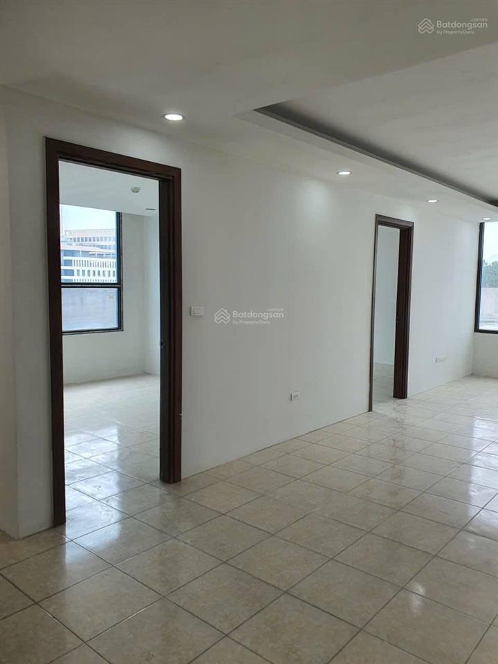 Bán căn hộ 99m2, 3 ngủ, 2wc phố lê đức thọ cầu giấy giá 8,35 tỷ thương lượng.