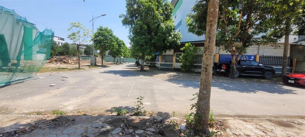 Chính chủ cần bán 200m2 đất biệt thự phân lô ô tô khu đt thanh hà cenco5 kiến hưng hà đông