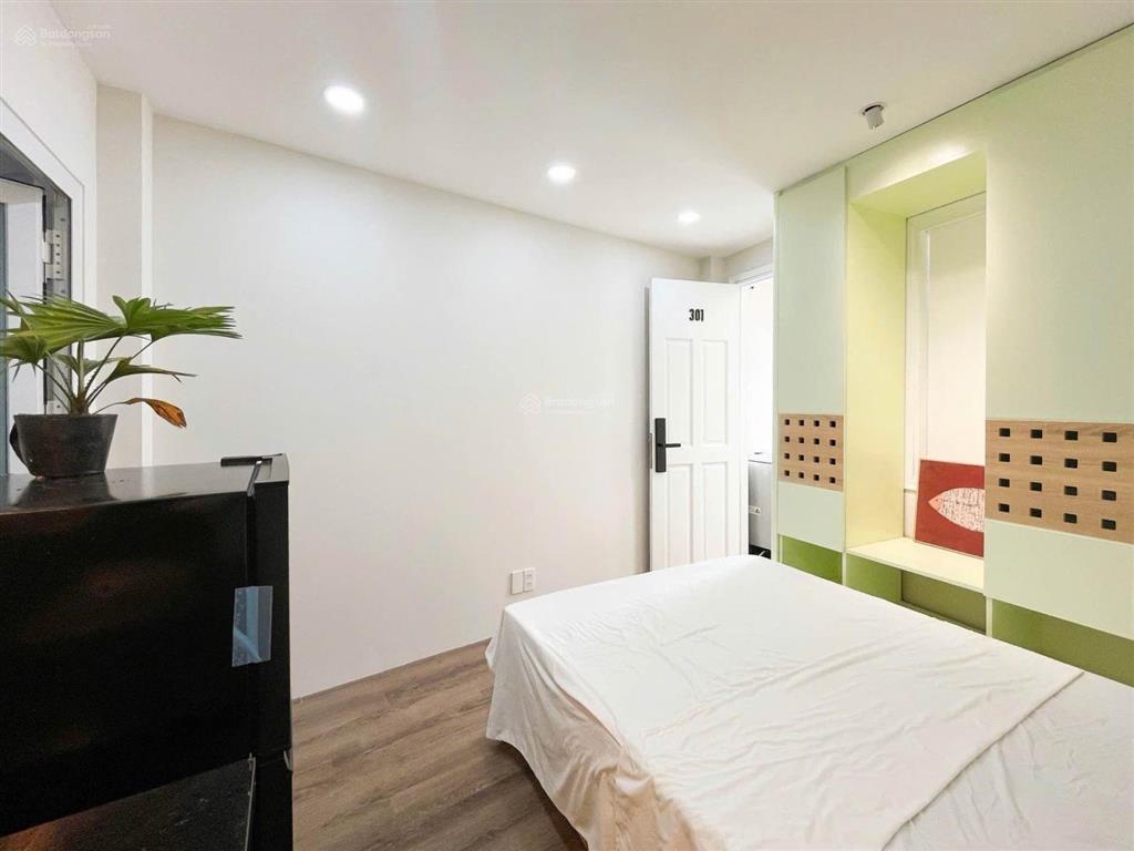 Bán nhà mới 4 tầng, dòng tiền 40tr/th huỳnh văn bánh, phú nhuận
