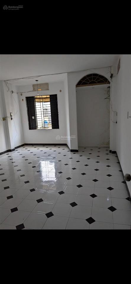 Bán nhà hxh 8m, 3 tầng, 73m2, đường huỳnh văn bánh, phú nhuận