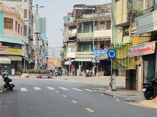 Mặt tiền phùng hưng q5 giáp hải thượng lãng ông ngang 4m dài 35m chỉ 30 tỷ hơn 200 triệu/m2 .