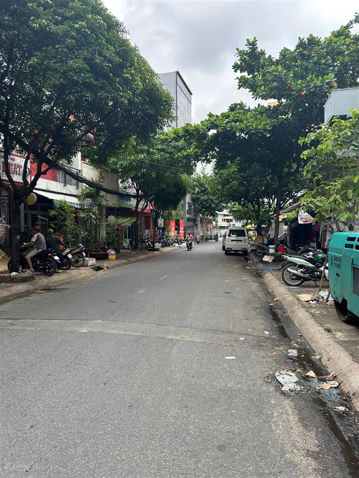 Tòa nhà mặt tiền nguyễn ngọc lộc q10 ngang 4,2m dài 23m nở hậu hầm 6 tầng giá 29 tỷ gần đường 3/2
