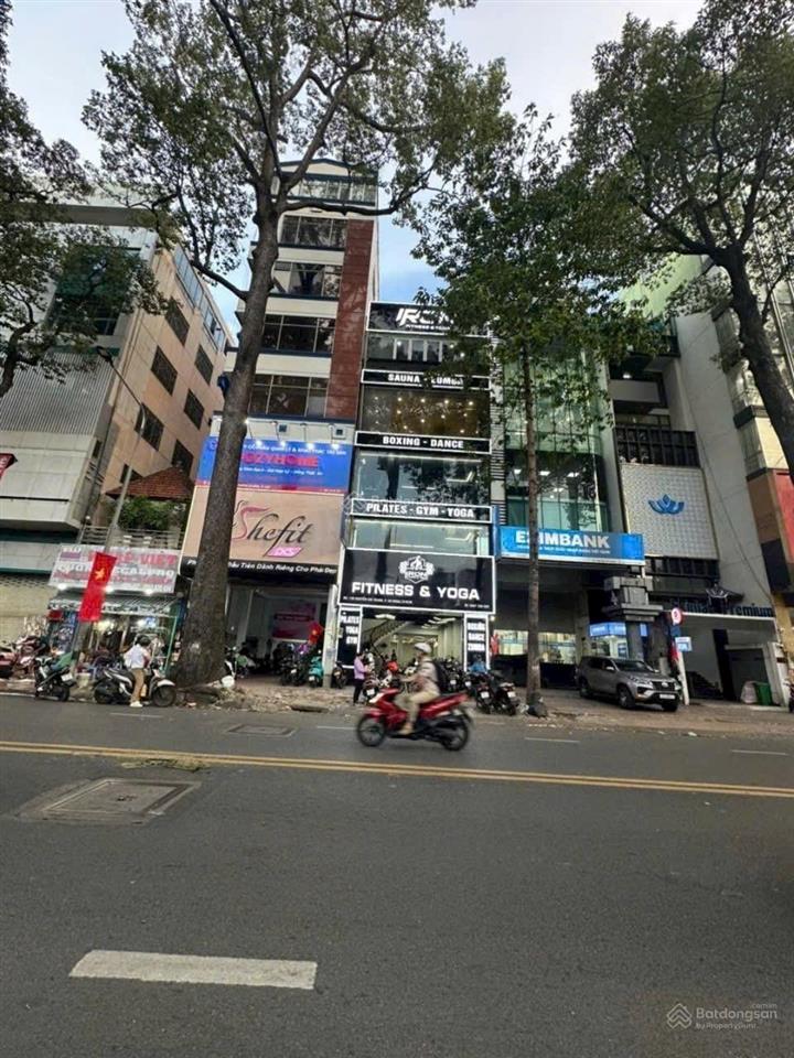 Siu mặt tiền nguyễn chí thanh q5 dt 6,7m x 30m cn 199m2 5 tầng chỉ 68 tỷ có dòng tiền 120 triệu/th.