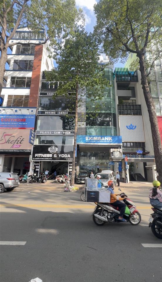 Siu mặt tiền nguyễn chí thanh q5 dt 6,7m x 30m cn 199m2 5 tầng chỉ 68 tỷ có dòng tiền 120 triệu/th.