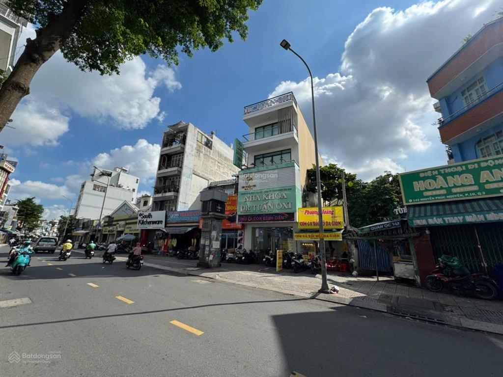 Mặt tiền nguyễn phúc nguyên q3 dt 5m x 21m 4 tầng chỉ 40 tỷ có hdt 90 triệu/gần tuyến metro số 2