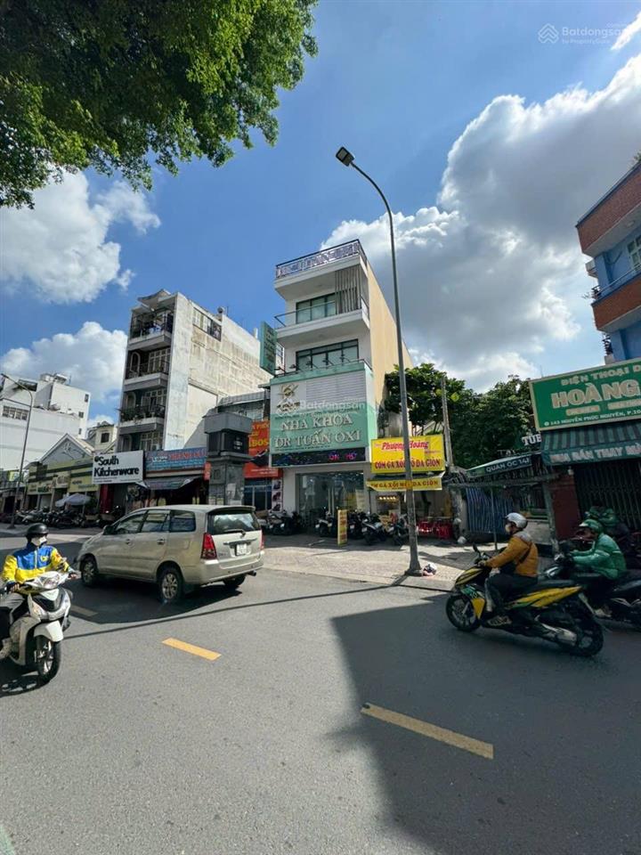 Mặt tiền nguyễn phúc nguyên q3 dt 5m x 21m 4 tầng chỉ 40 tỷ có hdt 90 triệu/gần tuyến metro số 2