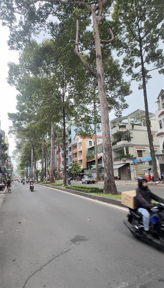 Mặt tiền nguyễn chí thanh, quận 5, dt 4,1m x 21m, 5 lầu, giá 28,5 tỷ, gần chợ an đông