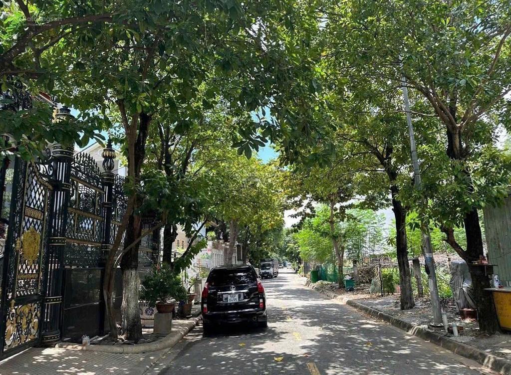 Giảm sâu 25 tỷ! bán đất biệt thự ven sông khu trần não, quận 2  giá cực tốt