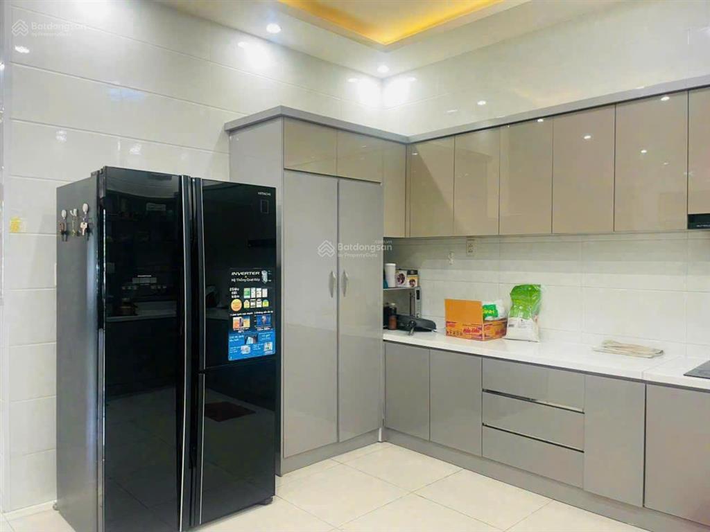Chủ nhà kẹt tiền bán gấp mặt tiền dương văn an, an phú, q.2 10x20m nở hậu, hầm 2 lầu thang máy