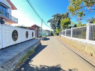 Cần nhượng lại lô đất mặt tiền kinh doanh hòa ninh