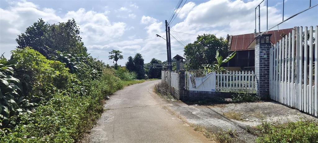 Mặt tiền đường nhựa hoà ninh, lâm đồng