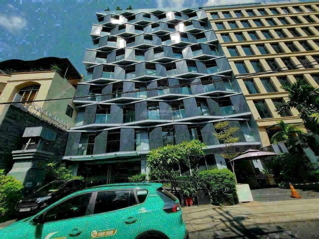 Bán gấp khách sạn 2 mặt tiền phố bùi việndt 12x40m,2h12t thu nhập  3 tỷ/tháng giá 300 tỷ