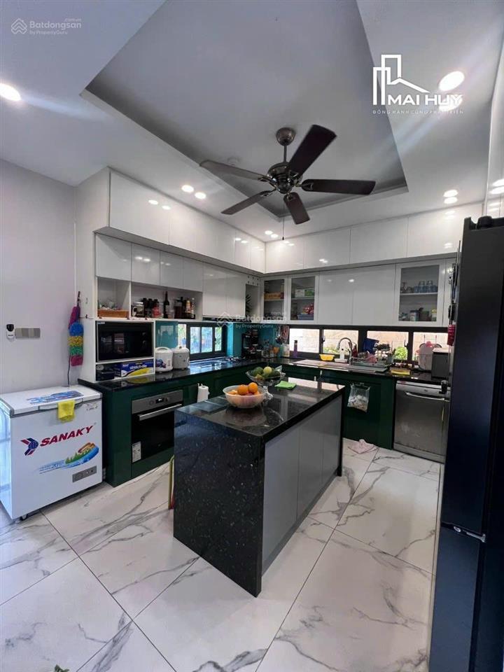 Siêu phẩm giá hời trần hưng đạo  đề thám  dt 7x18m  kc 4 tầng  hđt 130tr