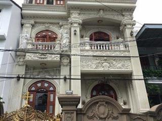 Gia đình cần bán gấp nhà hẽm xe hơi 10m đường hòa hưng p12 quận 10. dt 13x25m vuông vức cn 330m²