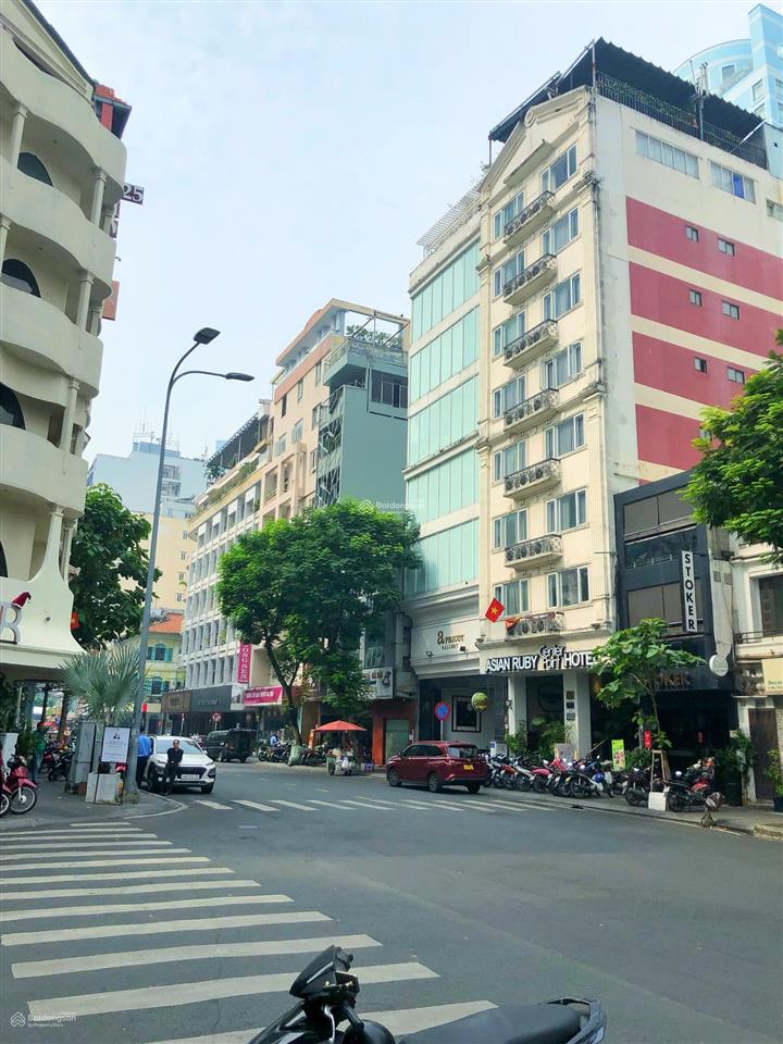 Gia đình về phú quốc sinh sống cần bán nhà mặt tiền đường điện biên phủ p4 quận 3 dt 13mx18m 241m²