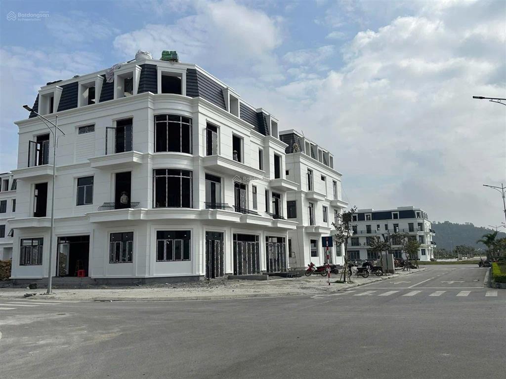 Chỉ 4 tỷ có ngay nhà 4 tầng mặt đường 30m kinh doanh buôn bán tại tân thanh elite city