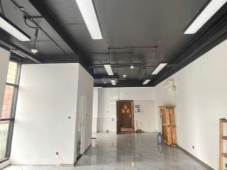 Cho thuê vp tại cc the sun avenue 56m2 giá 16tr đầy đủ bàn ghế, có ngăn phòng riêng