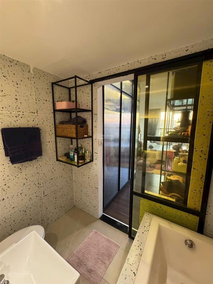 Bán căn 2pn2wc 76m2 view sông full nội thất giá 7ty2