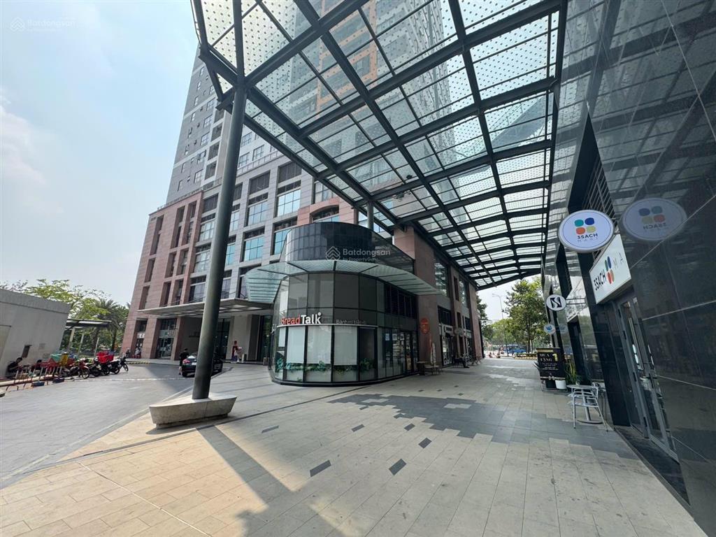 Bán shophouse tháp trung tâm 76m2 giá chỉ 138tr/m2