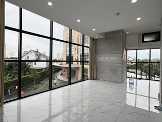 Cho thuê vp 62m2  căn góc có ban công (10m2) ngăn phòng họp riêng giá 16tr