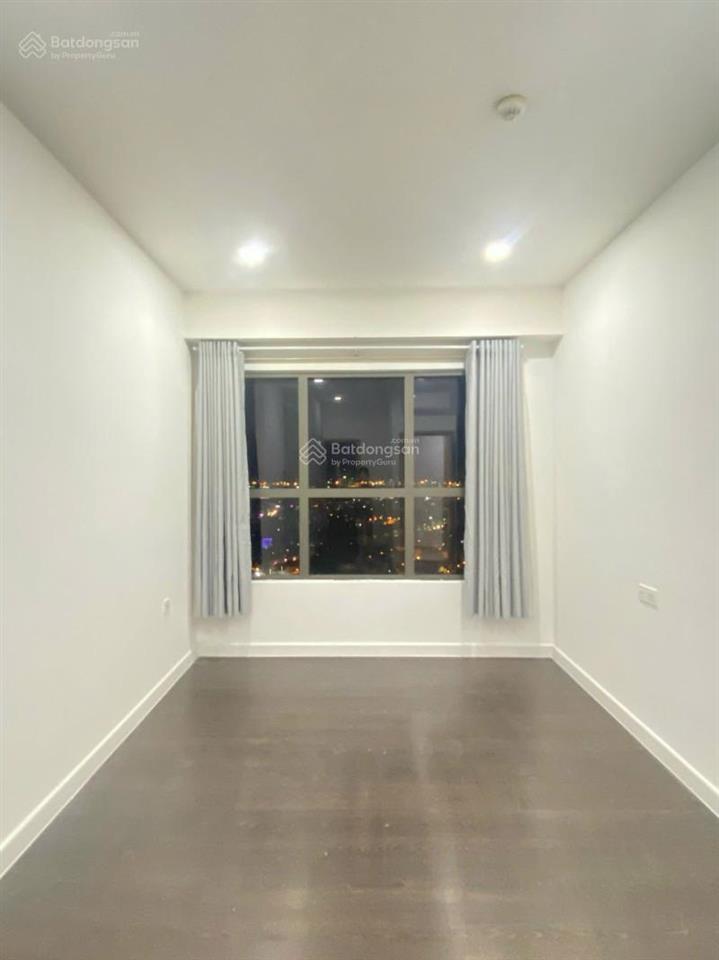Cho thuê cc the sun avenue 2pn ntcb 76m2 giá 15,8tr