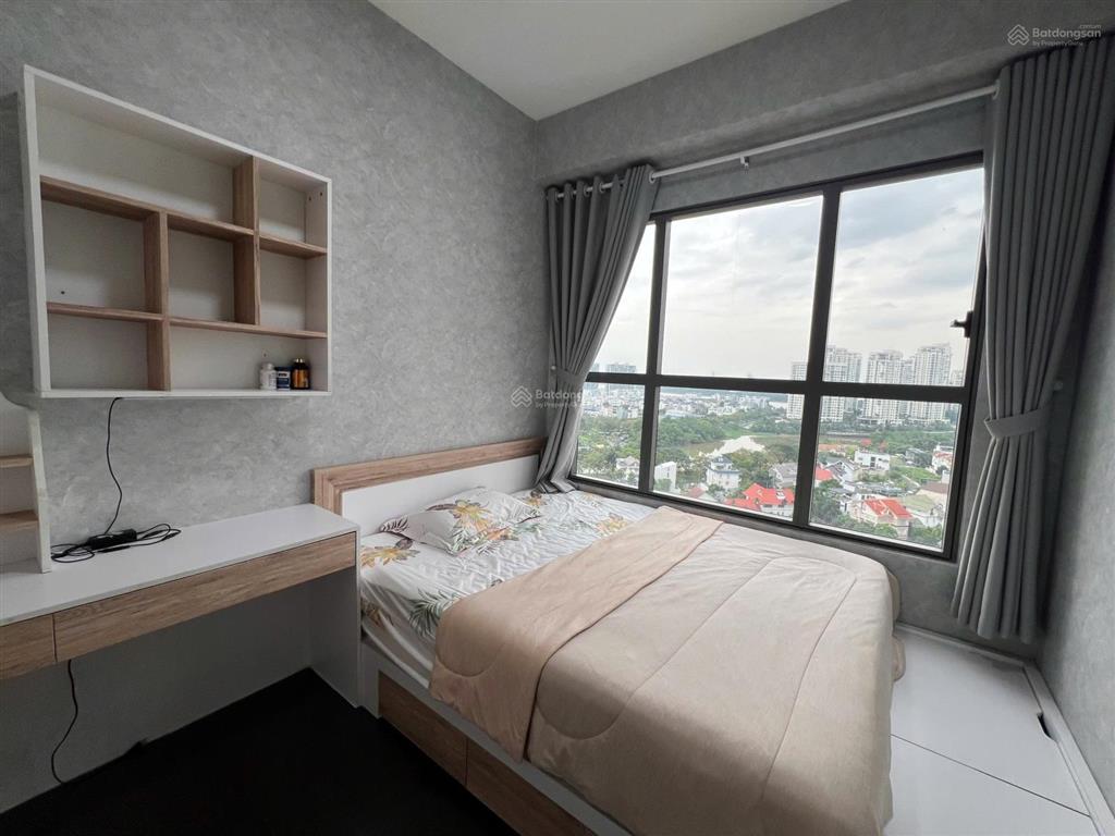 Bán 2pn  2wc có sổ hồng 76m2, giá 6ty4