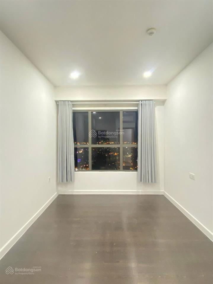 Bán 2 phòng ngủ  76m2  giá 6 tỷ 4